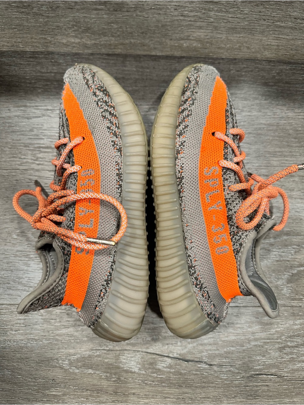 Yeezy Boost 350 V2 Gray with Orange Stripe Athletic Shoes Boys Size 5